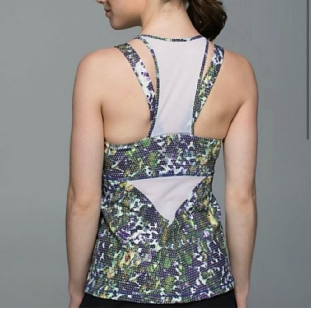 Lululemon Multicolor Patterned Racerback Tank Top Size 6 - Picture 11 of 14